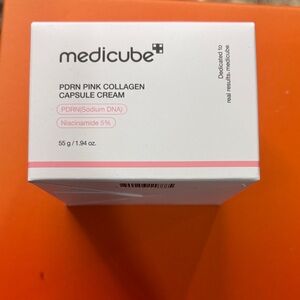 Medicube PDRN Pink Collagen Capsule Cream - White and Pink